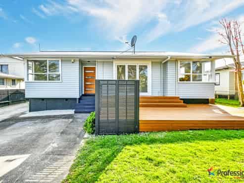11 Gardiner Grove, Mangere East
