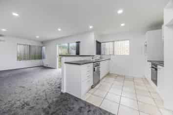 9 Ashmere Lane, Weymouth