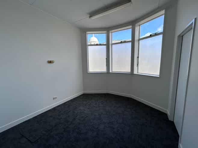 Prime Level 2 Office Space - Entire Floor