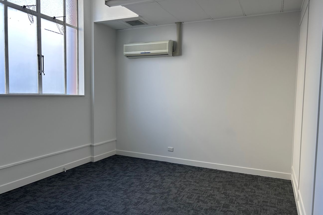 Prime Level 2 Office Space - Entire Floor - Vista 6