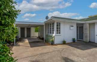 3/10A Meeanee Quay, Westshore