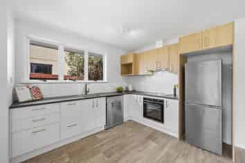 3/10A Meeanee Quay, Westshore