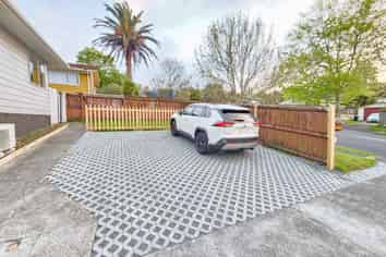 7 Garton Drive, Massey