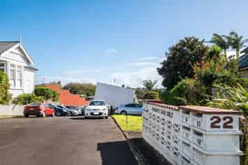 8/22 Maritime Terrace, Birkenhead