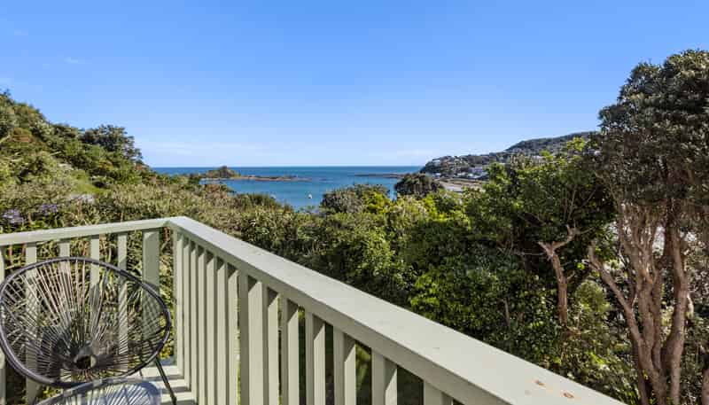 10 Linwood Way, Island Bay