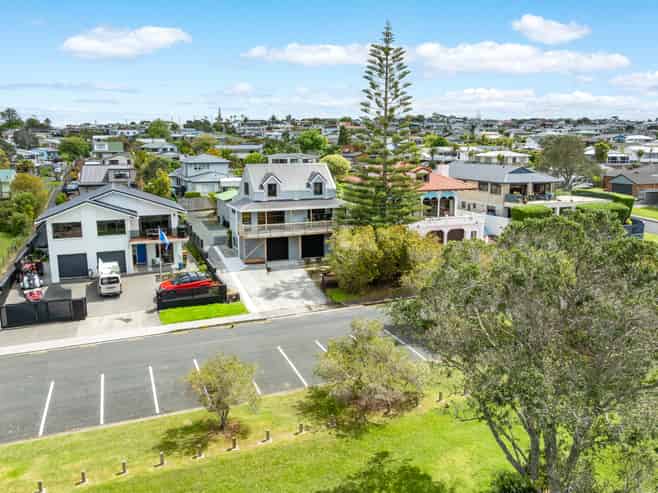 6 Sunrise Boulevard, Snells Beach