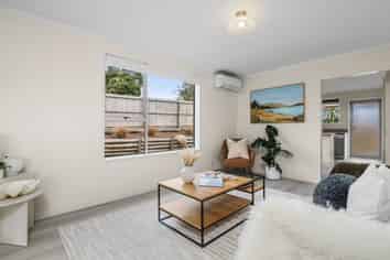 32b Kawau Crescent, Bromley