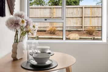 32b Kawau Crescent, Bromley