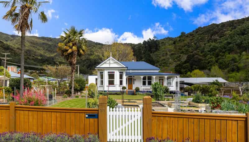 55 Main Road, Havelock