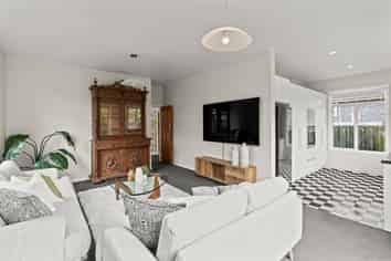 10 Roosevelt Avenue, Saint Albans