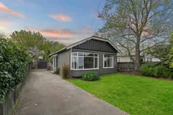 10 Roosevelt Avenue, Saint Albans