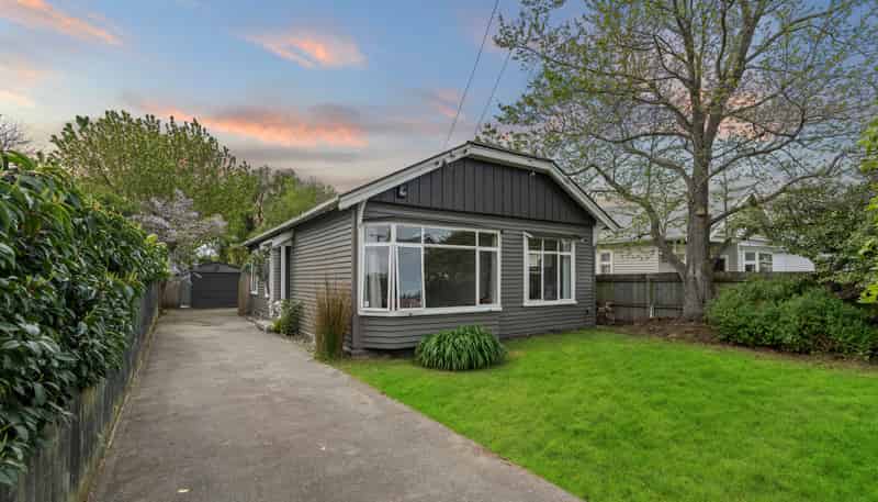 10 Roosevelt Avenue, Saint Albans