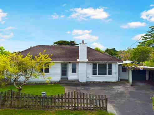 49 Longburn Road, Henderson