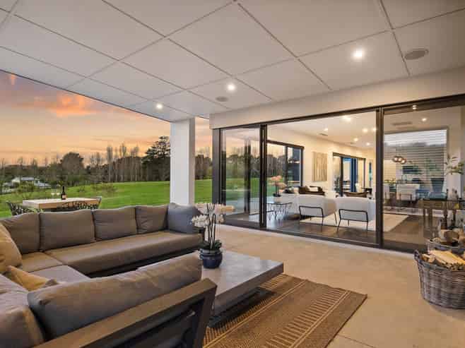  90 Grace Hill Drive, Dairy Flat