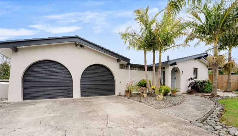 2 Langton Road, Stanmore Bay