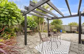 2 Langton Road, Stanmore Bay