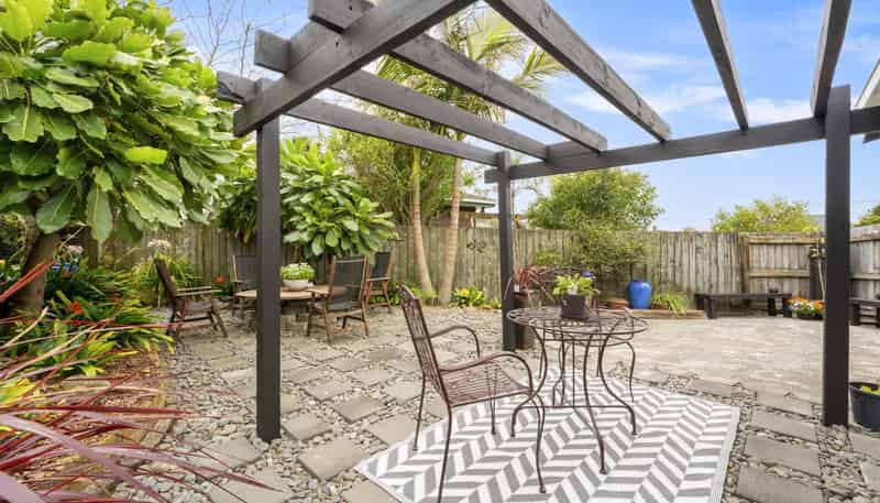 2 Langton Road, Stanmore Bay