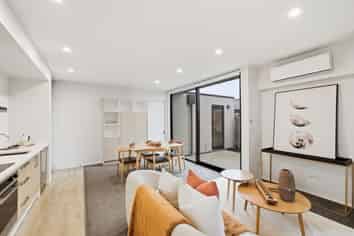 2/56 Geraldine Street, Edgeware