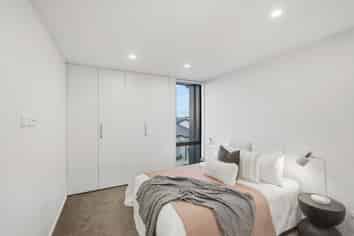 2/56 Geraldine Street, Edgeware