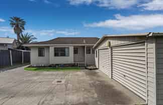 34 Fishermans Drive, Coastlands