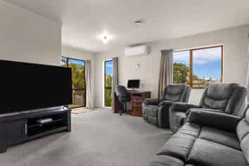 34 Fishermans Drive, Coastlands