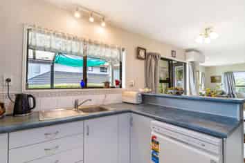 17b Rangataua Street, Welcome Bay