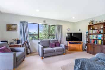 17b Rangataua Street, Welcome Bay