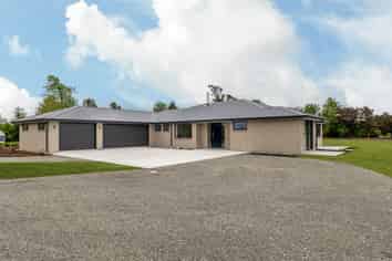 721 McLaughlins Road, Darfield