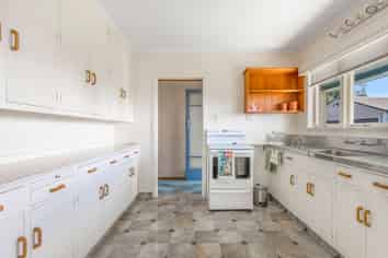 406 Frimley Place, Frimley