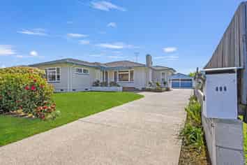 406 Frimley Place, Frimley