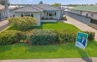 406 Frimley Place, Frimley