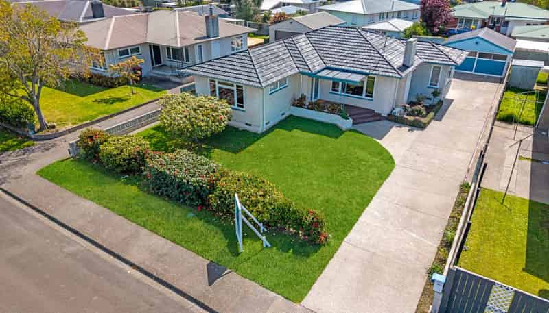 406 Frimley Place, Frimley