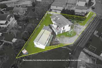 9 & 9A Sherie Place, Howick