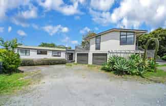 9 & 9A Sherie Place, Howick