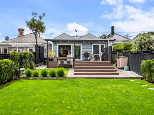 98 Valley Road, Mount Eden