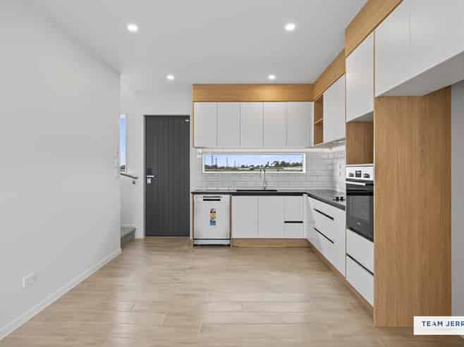 4 Longview Oak Lane, Rosehill