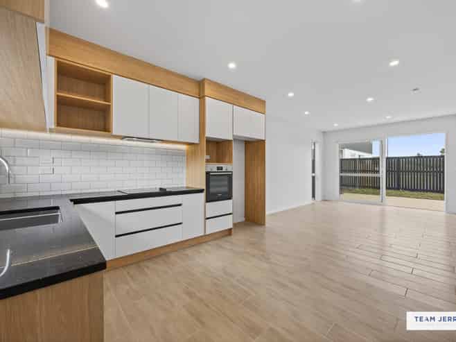4 Longview Oak Lane, Rosehill