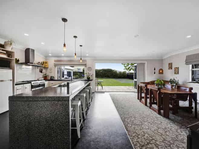 21 Victoria Street, Hawera