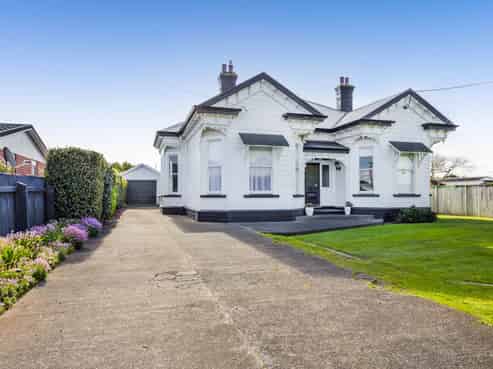 21 Victoria Street, Hawera