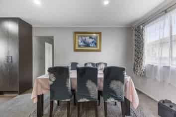 2/331 Weymouth Road, Weymouth
