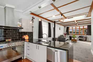 6 Heath Grove, Waiwhetu