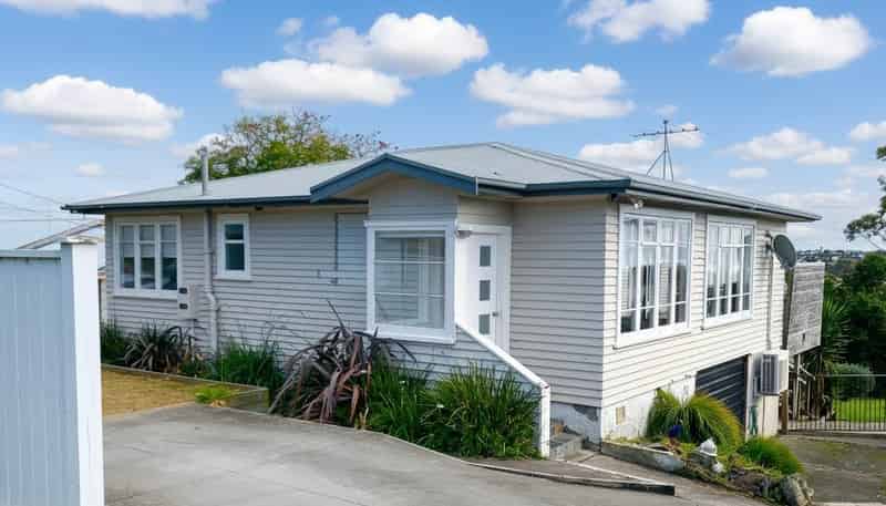 54 Tiri Road, Manly