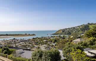 19 Challenger Lane, Redcliffs