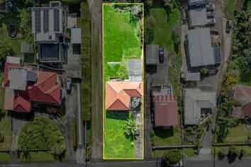 10 Queenstown Road, Hillsborough