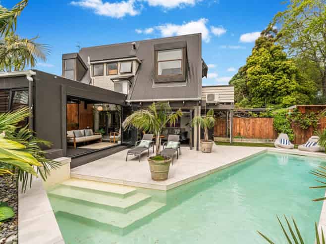 41A Lake Road, Northcote
