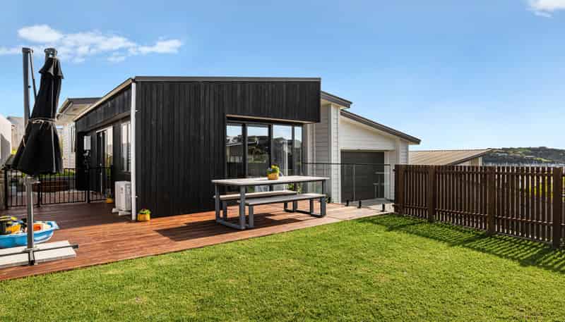 124 Parkview Drive, Gulf Harbour