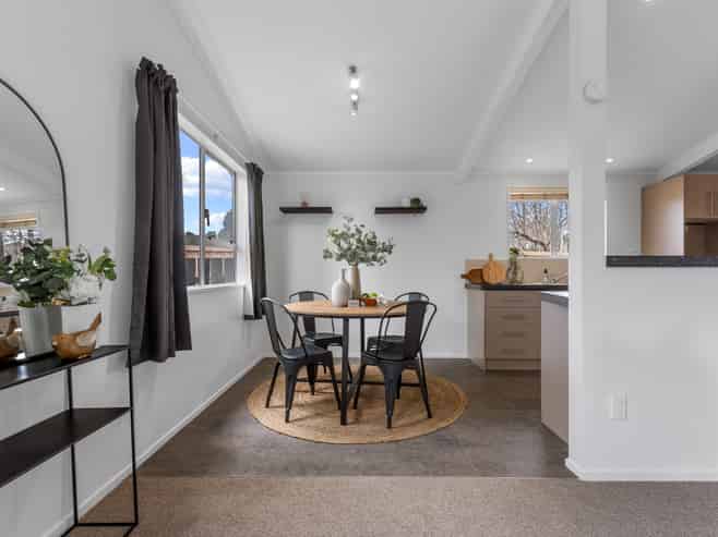 24 Kaitemako Road, Welcome Bay