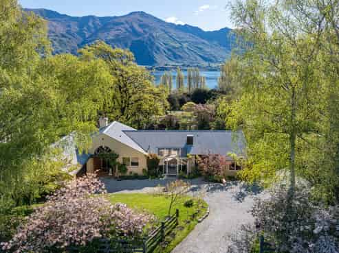 30 Beacon Point Road, Wanaka