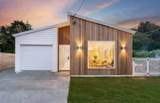 30A Middleton Road, Johnsonville