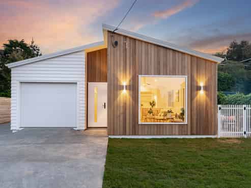 30A Middleton Road, Johnsonville